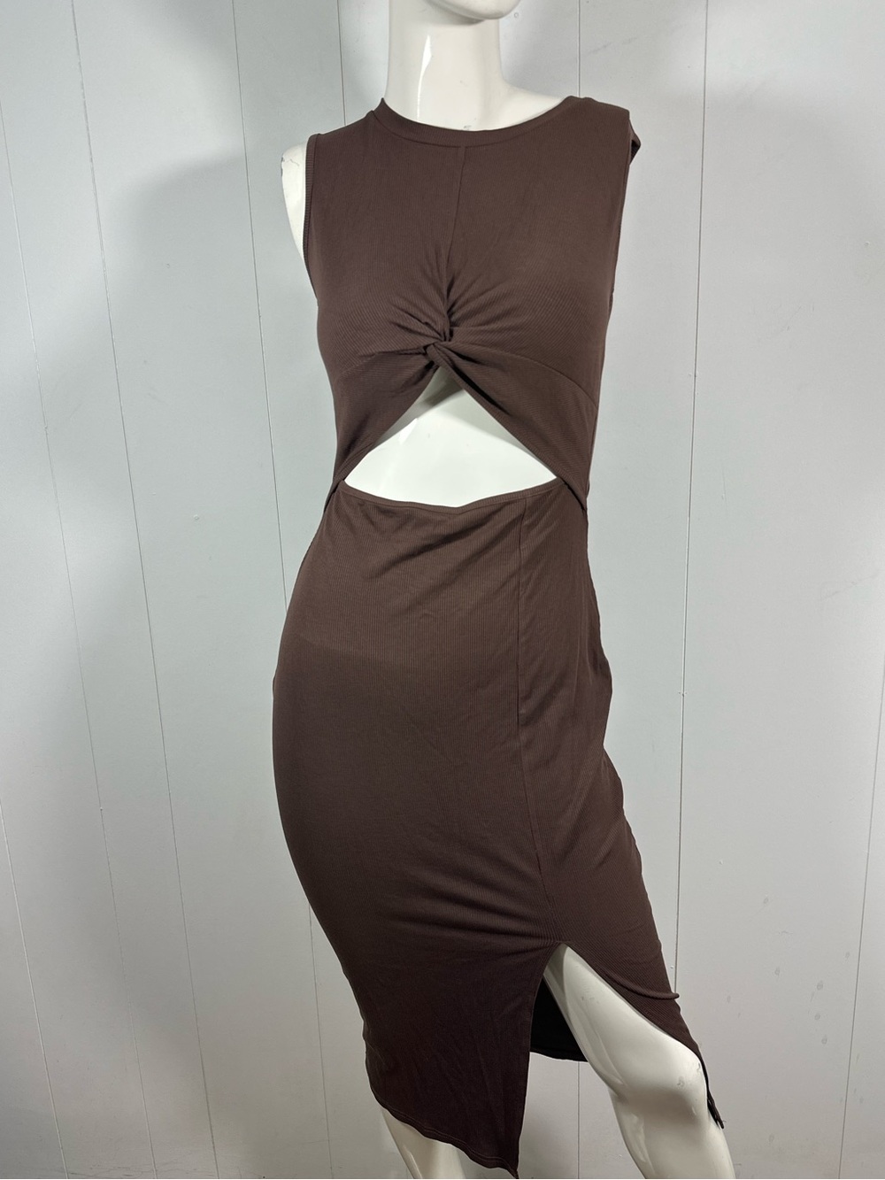 NWT OTEN Size M Sleeveless Ribbed Knit Cutout Midi Brown Dress Bodycon Slit Leg - Picture 3 of 12
